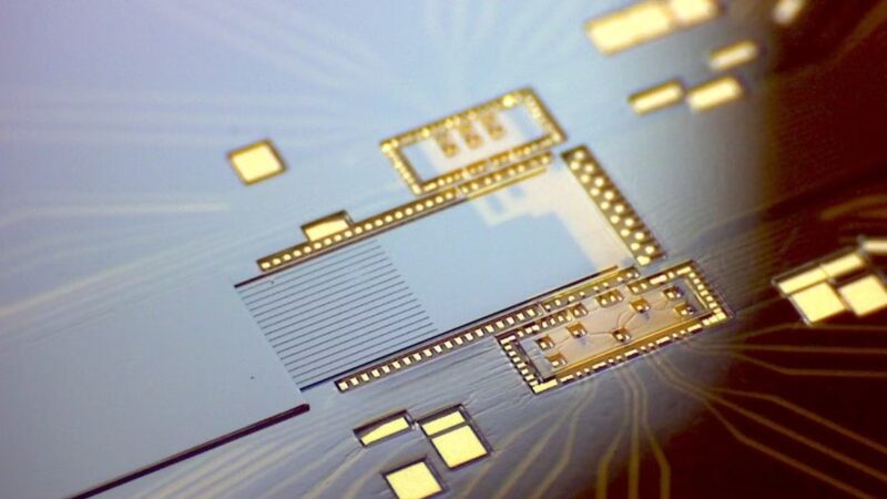 Advancing Photonic Integrated Circuit packaging in Europe